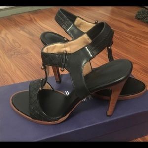 Bottega Veneta shoes size 37. Worn once